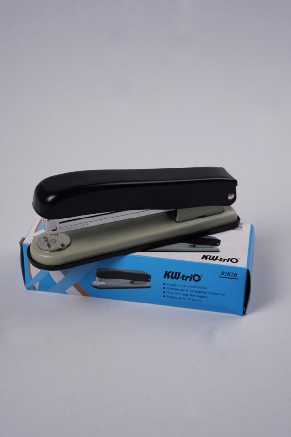 Standard Stapler with 24/6 Staples